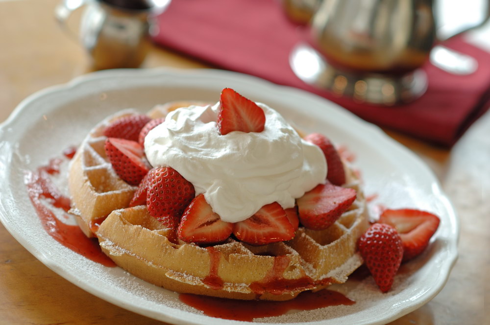 strawberry belgian waffle photo 6
