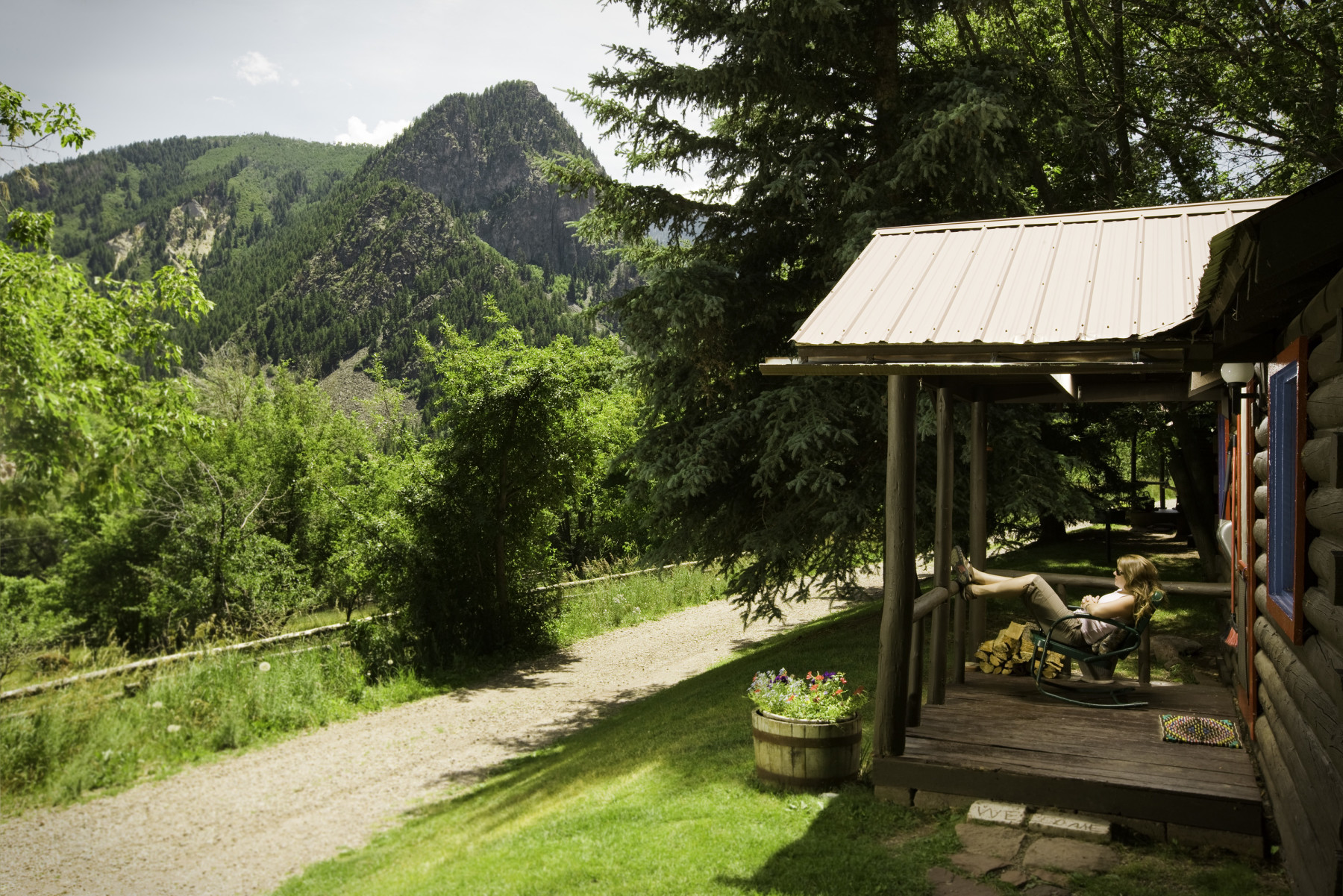 avalanche ranch cabins & hot springs photo 7