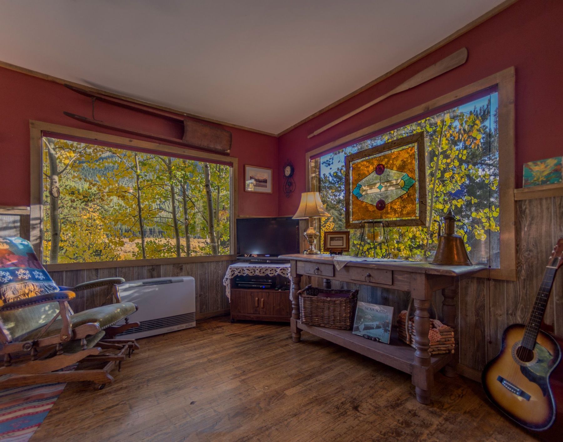 luna's living room photo 13