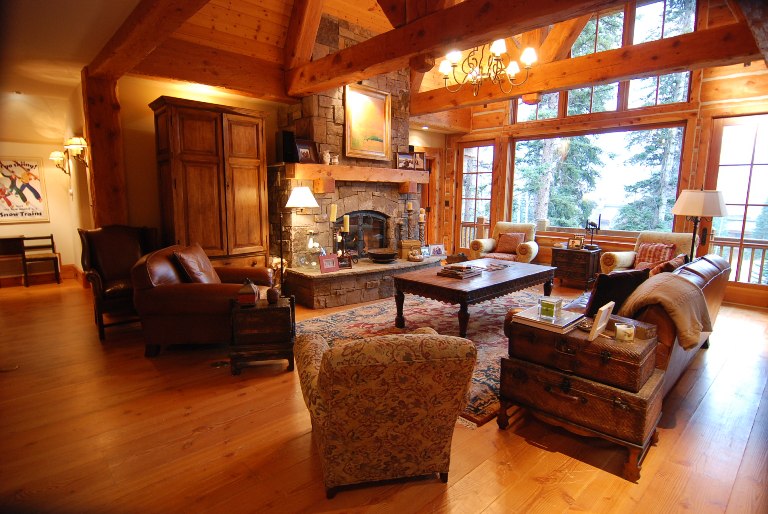 beautiful fireplace at four fires photo 9