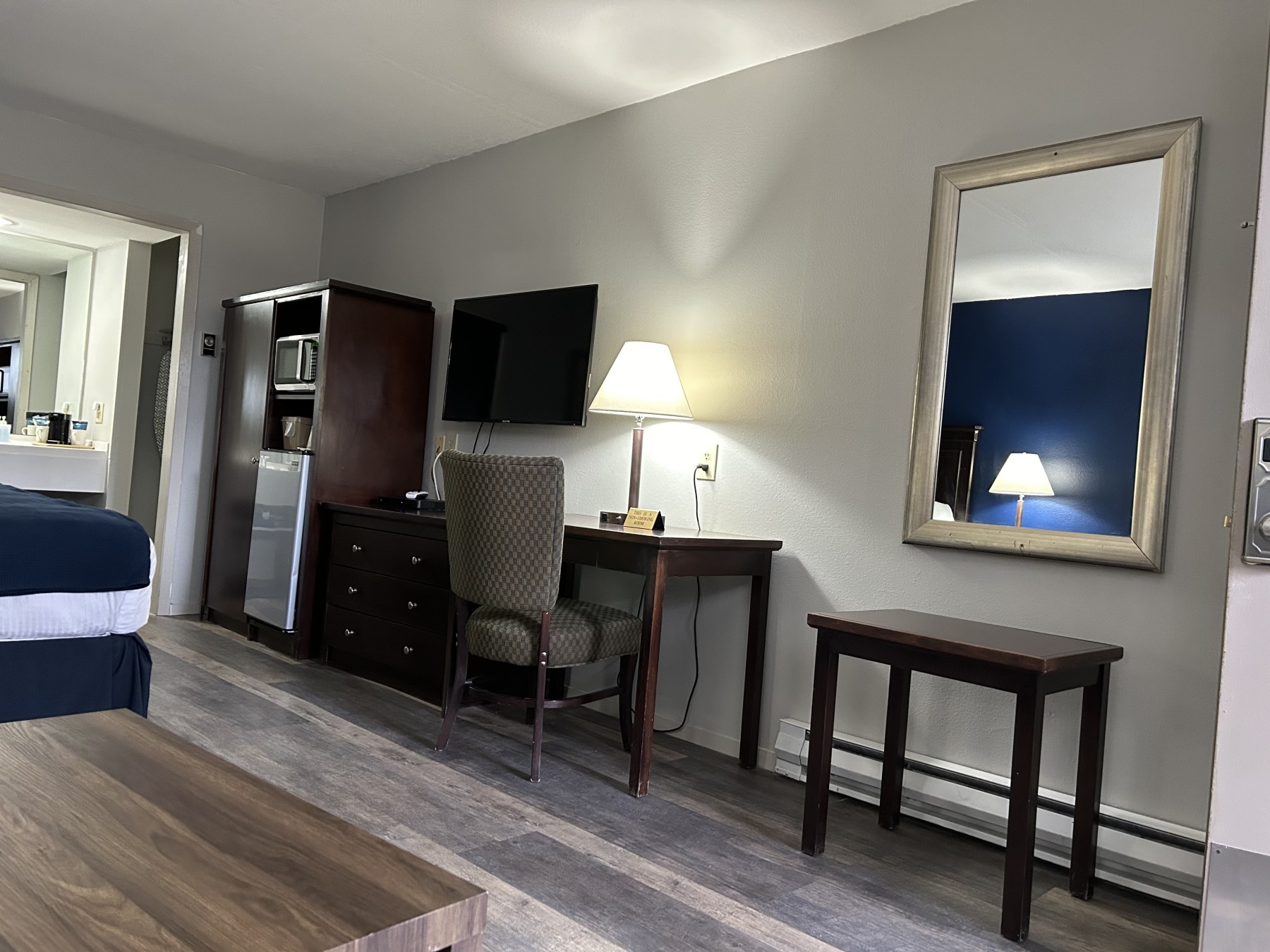 hotchkiss inn photo 5