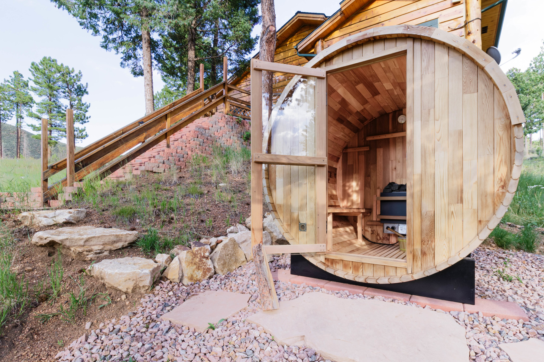 angler cabin cedar sauna photo 6