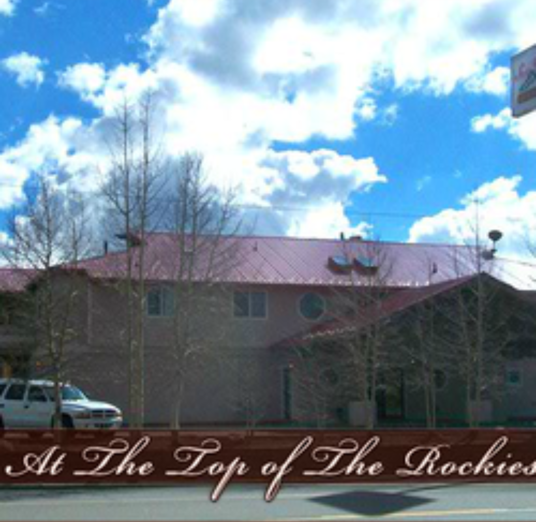 silver king inn & suites photo