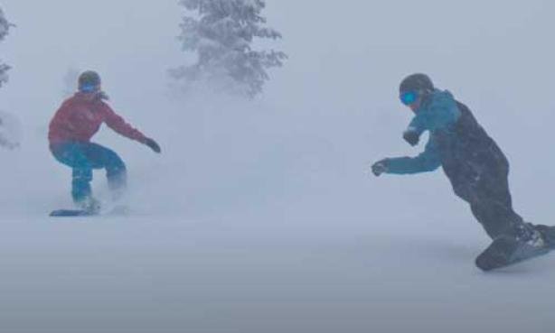 Snowbording in fresh powder at Monarch Mountain