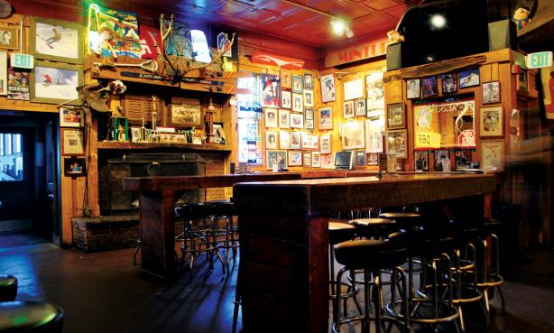 Minturn Saloon in Minturn, Colorado