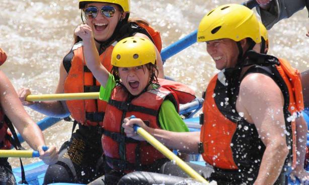 Whitewater rafting on the Arkansas River near Cañon City