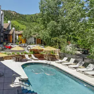 fifth avenue condominiums in aspen, colorado photo