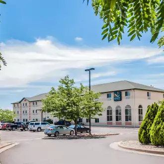quality inn & suites in pueblo photo