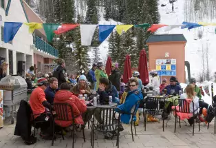 Head to restaurants at off hours, like when they first open, for a more leisurely experience.