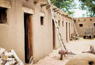 Adobe walls of El Pueblo History Museum