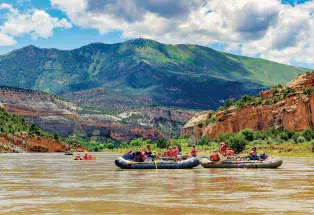 Rafting Dinosaur National Monument with Mild to Wild