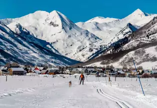Person Nordic skiing in Crested Butte