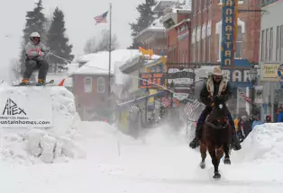 Ski Joring and Crystal Carnival Week­end in Leadville