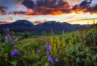An Amazing Rocky Mountain Sunset