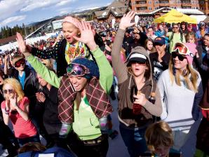 crowd cheering at breckenridge spring fever
