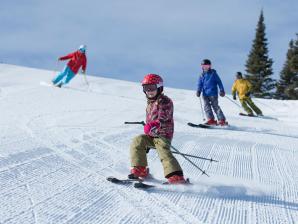 Kids skiing at Purgatory Resort